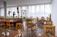 Sunday Hotel and Spa Wismar - breakfast