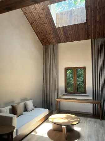 Tieshantou FengqiHomestay Отели рядом с достопримечательностью «Yongquan Town»