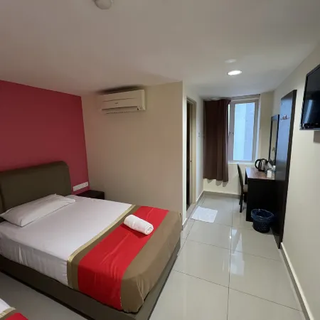 Hotel Crystal Villa