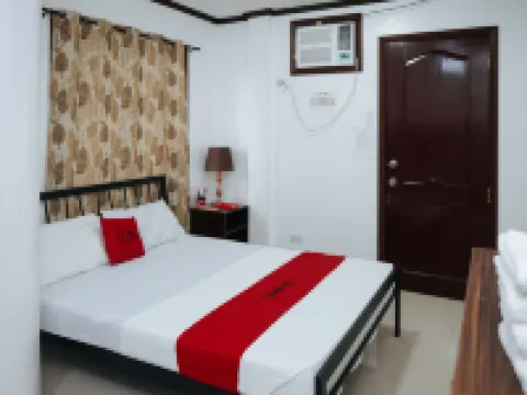 RedDoorz Plus @ Billys Resort Oslob Hoteles en Oslob