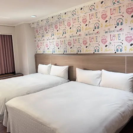 GALA INN Отели рядом с достопримечательностью «Железнодорожная станция Дацяо»