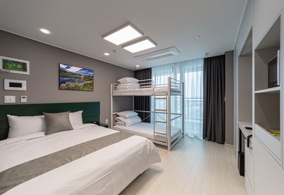 3. 벨라스테이호텔춘..