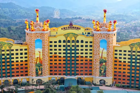 Chimelong Giraffe Castle
