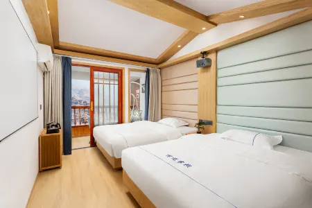 Guanjing Chuanshuo Gaokong Quanjing Dujia Meisu Inn