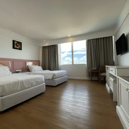 Dhevaraj Hotel