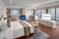 Wyndham Grand Phnom Penh Capital - Parvekkeita