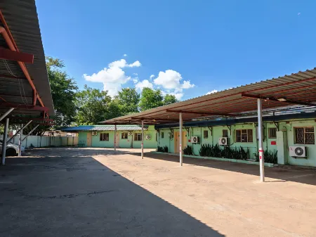 MSA HOTEL Отели рядом с достопримечательностью «Заказник Моколоди»