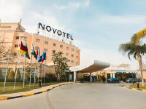 فندق نوفوتيل السادس من أكتوبر القاهرة Hotels near October University for Modern Sciences & Arts