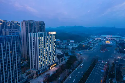 Zhuziyilin Hotel (Yueyang Tower District High-Speed Rail East Station) Hotel in zona Yueyang East Railway Station