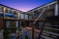 Chuye · Hearthside Tea Brewing · CafeCoco Designer Luxury Retreat (Lijiang Ancient Town Branch)