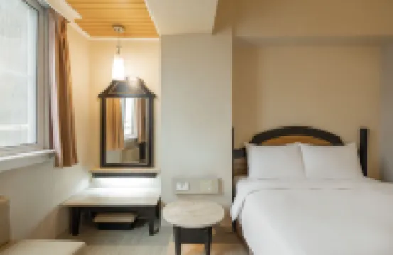 康橋商旅（高雄衞武營館）