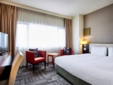 รอยัล ไพน์ส โฮเทล ชิบะ โรงแรมในชิบะ