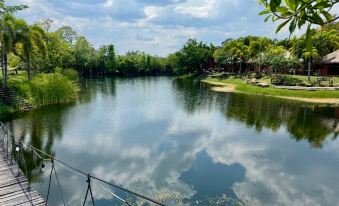 Khao Yai Lake Hill Resort