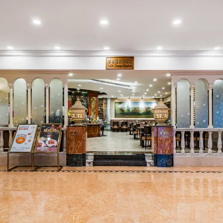 Beijing Xinyuan Hotel Отели рядом с достопримечательностью «Станция метро Wanshoulu»