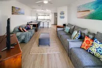 Aussie Chillout - Growder Court 3 - Coolum Beach QLD Hotel di Coolum Beach