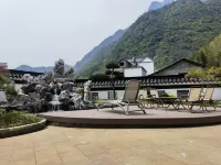 三清山逸然民宿（龍潭瀑布店） 三清山神仙穀附近的飯店