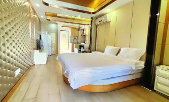 Yunxin Apartment