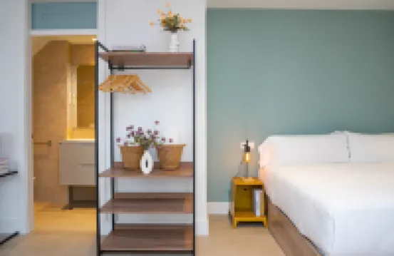 Be Mate Málaga Catedral Hotels near Museum of Glass and Crystal