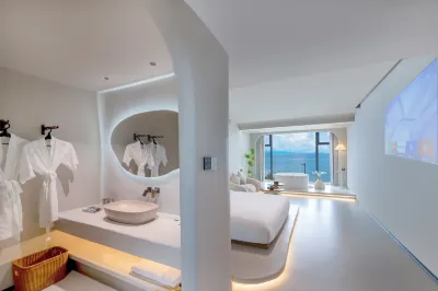 Huidong Twin moon bay  Peninsula Hotel