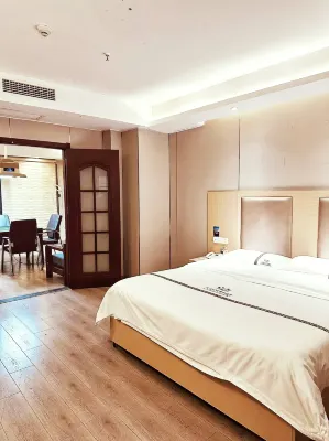 Honghu Tianyuan Times Business Hotel Отели рядом с достопримечательностью «Хунху пассажирский автобус»