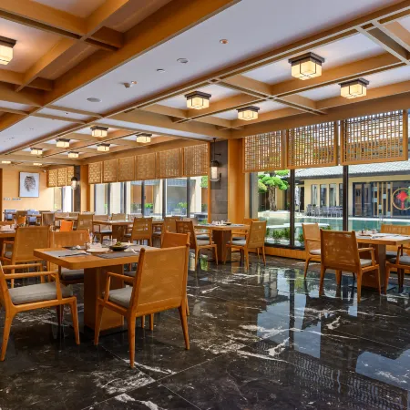 Jianshui Yanqi Lake Hotel