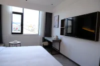 Yinyue Shanshe  Hotel Hotels in Songming
