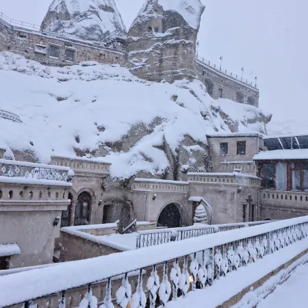 Nature Park Cave Hotel Отели рядом с достопримечательностью «Al Nazar Church»