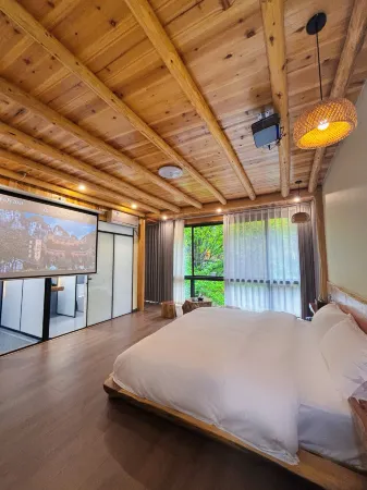 Zuixiang Homestay (Dehang Canyon Scenic Area)