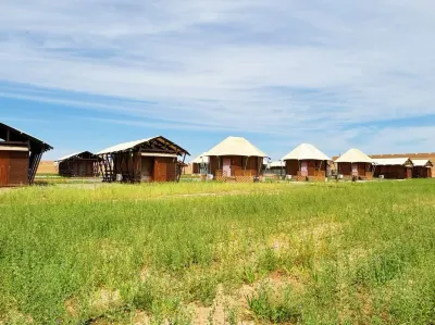 Camp Hotel