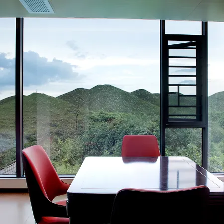 Chengbu Ziyangfeng Resort Hotel