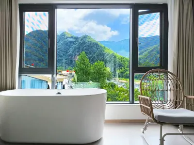 Jinxia South Residence Hotels in Moon Bay Tourist Resort