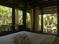 Co Retreat Da Bac Hotels in Da Bac