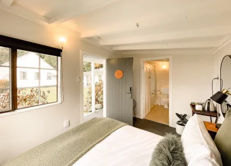 Kinloch Wilderness Retreat Отели в г. Гленорчи