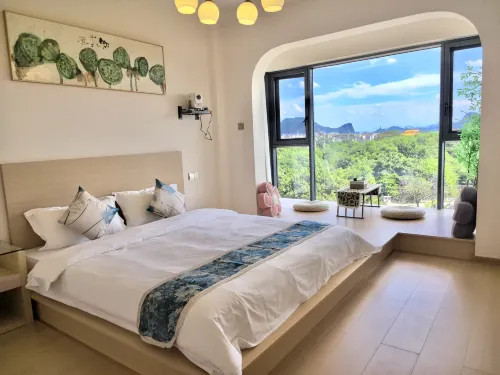 Fanhua Hotel