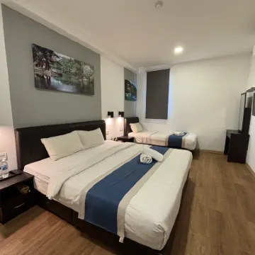 RJ Hotel by MR VJ Business Hotels near Darul Makmur Stadium
