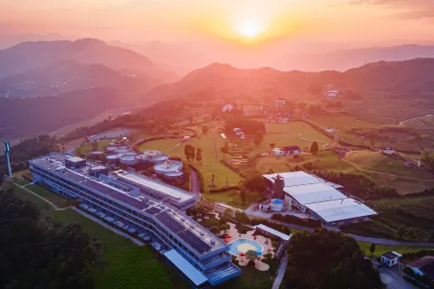 YUNLAN RESORT HOTEL