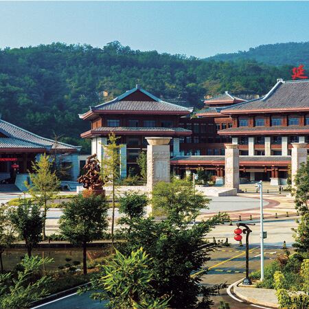 Yanlu·Huangling Hotel