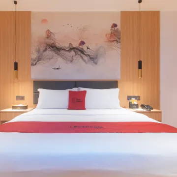 RedDoorz Plus @ Jinjiang Star Hotel フィリピン国際会議場周辺のホテル