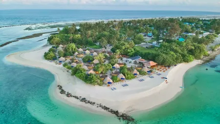 The Maverick Surf and Dive Boutique Hotel Отели в г. Востраў Ган