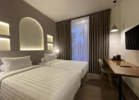 Azana Essence Sanggabuana Bogor Hotel a Central Bogor