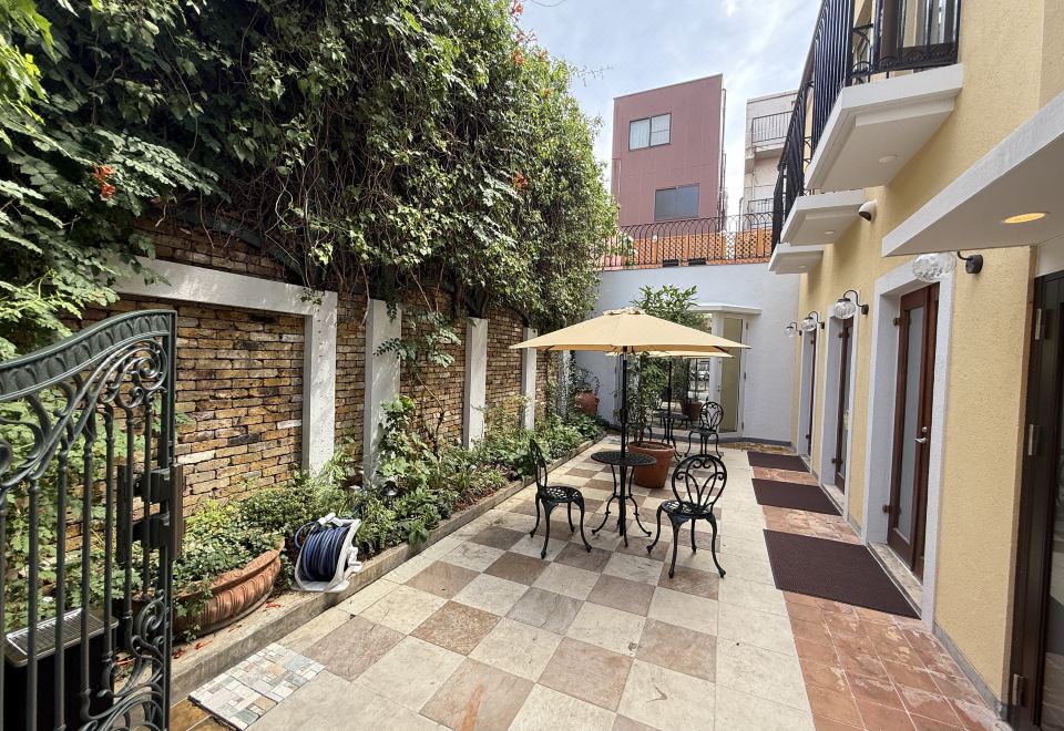 hotel overview picture