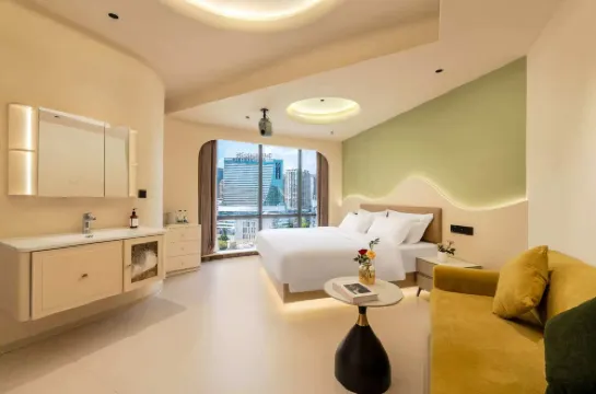 Yunxi CLOUD Designer Audio-Visual Smart Homestay (Nanping Street Old Town)