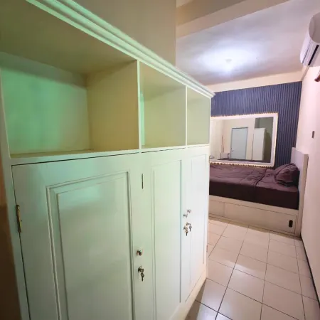 Roomy Guesthouse