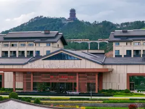 Xinfeng Gushan Narada Resort Hotel