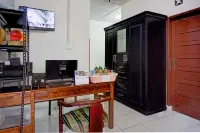 Hotel O Family Guesthouse Hotels in Binjai