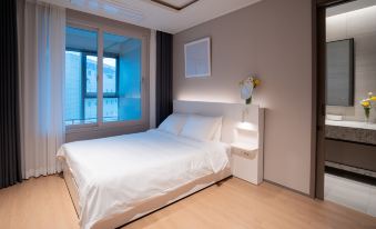 Oceanfront Panorama by COMOCASA