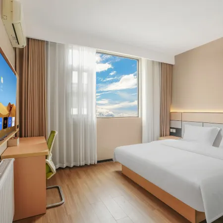 Neo·Laizhu Cinema·View Light Stay (Luojiang University Town Branch)