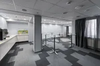 Marins Moskva Prazhskaya - Airport Shuttle