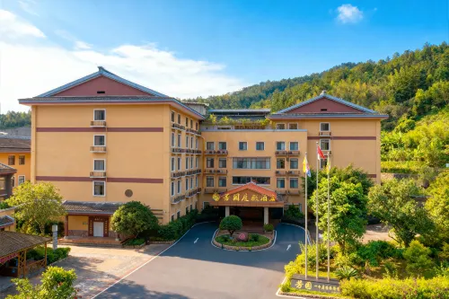 Fangyuan Holiday Hotel