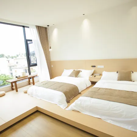 Fuxian Lake Xiyu Homestay